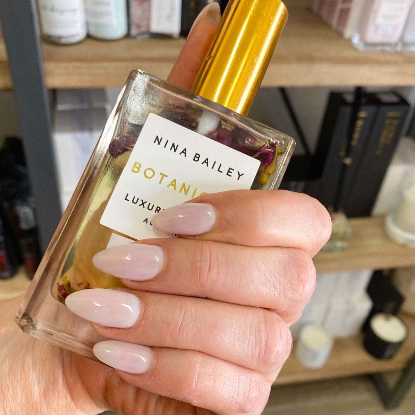 Nails, Hands & Feet